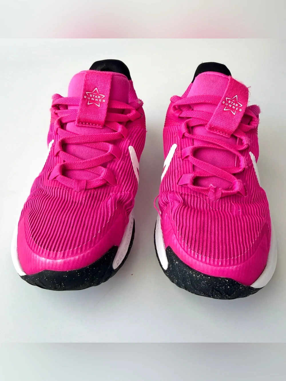 Nike Kids Hot Pink and White Star Runner 4 Sneakers - Size 13C